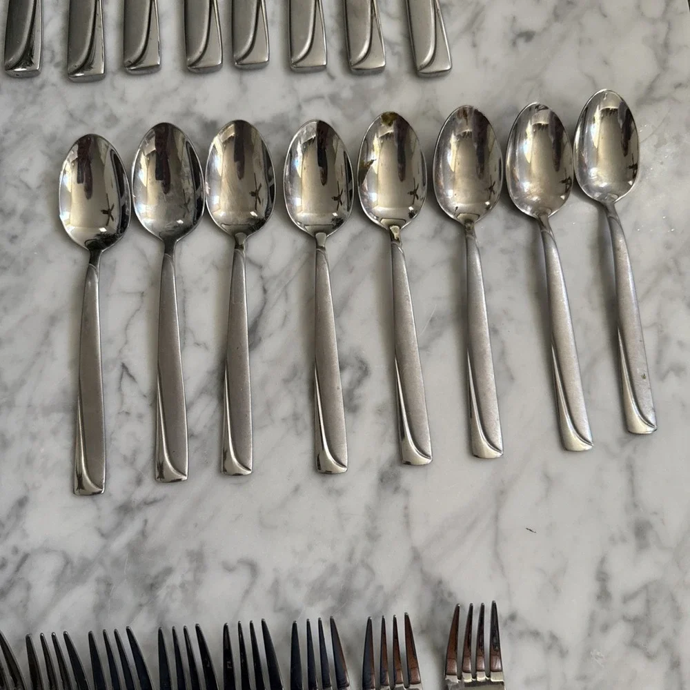 Oneida madeline stainless